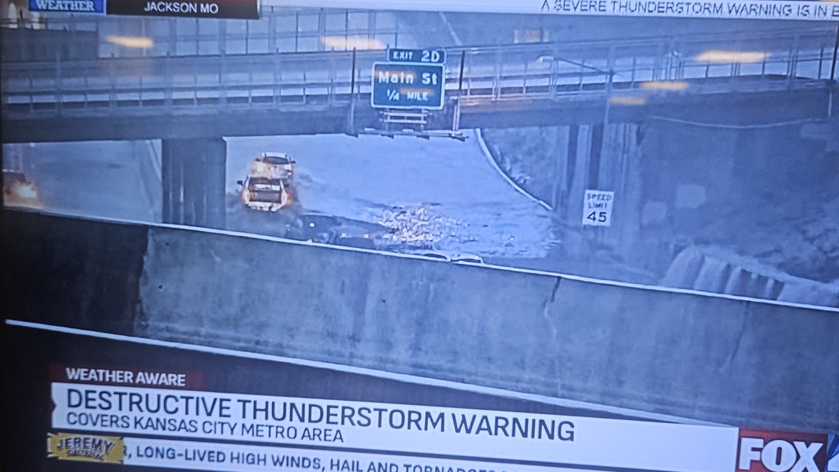 Major flooding North side of loop in downtown Kansas City