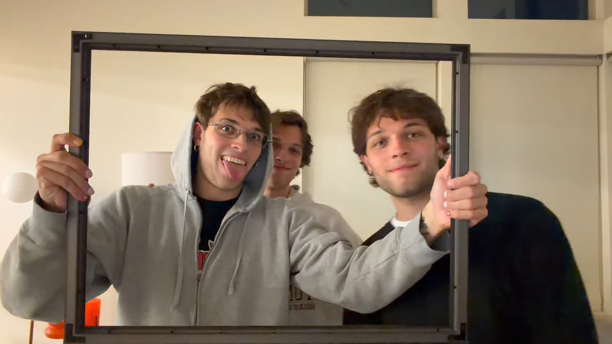 ema Ი𐑼 ₊˚⊹ tweet media