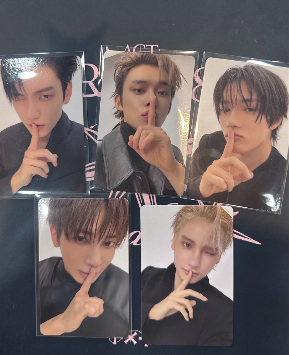 𖣂 7th year: piñita tweet media