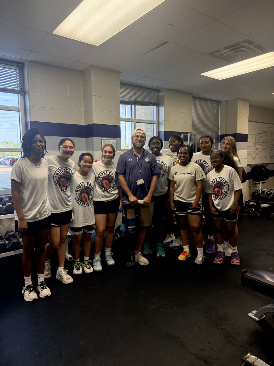RPHS_GBB's tweet photo. What a grand day it has been! This yearβs @THSCAcoaches Benevolent Fund recipient is Coach Michael Vitek. Keep fighting, smiling & remain positive through the storms! #supportcrew #BeGladandRejoice #Fight #WearePanthers @DrDJackson4 @RPHS_FB @RPHSGirlsSoccer @RP_PantherPride https://t.co/sNGrNa7f1O