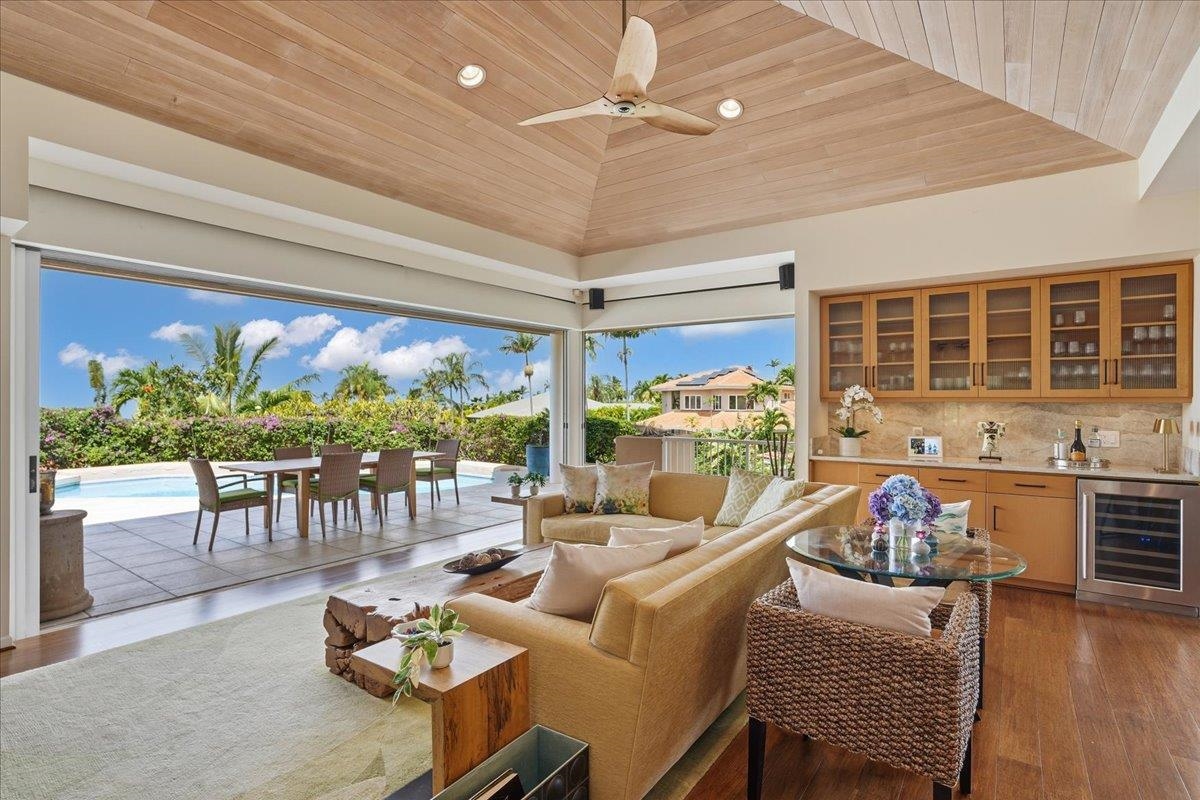 HawaiiLife's tweet image. Just listed by Brad MacArthur, R(B) and Tyler MacArthur, R(S) is 347 Kualono Pl, in Kihei, Maui, for $3,095,000.

hawaiilife.com/listings/347-k…

Updated residence in a gated community in the Wailea Resort.

Tap the link for more details.

#HawaiiLife #Maui