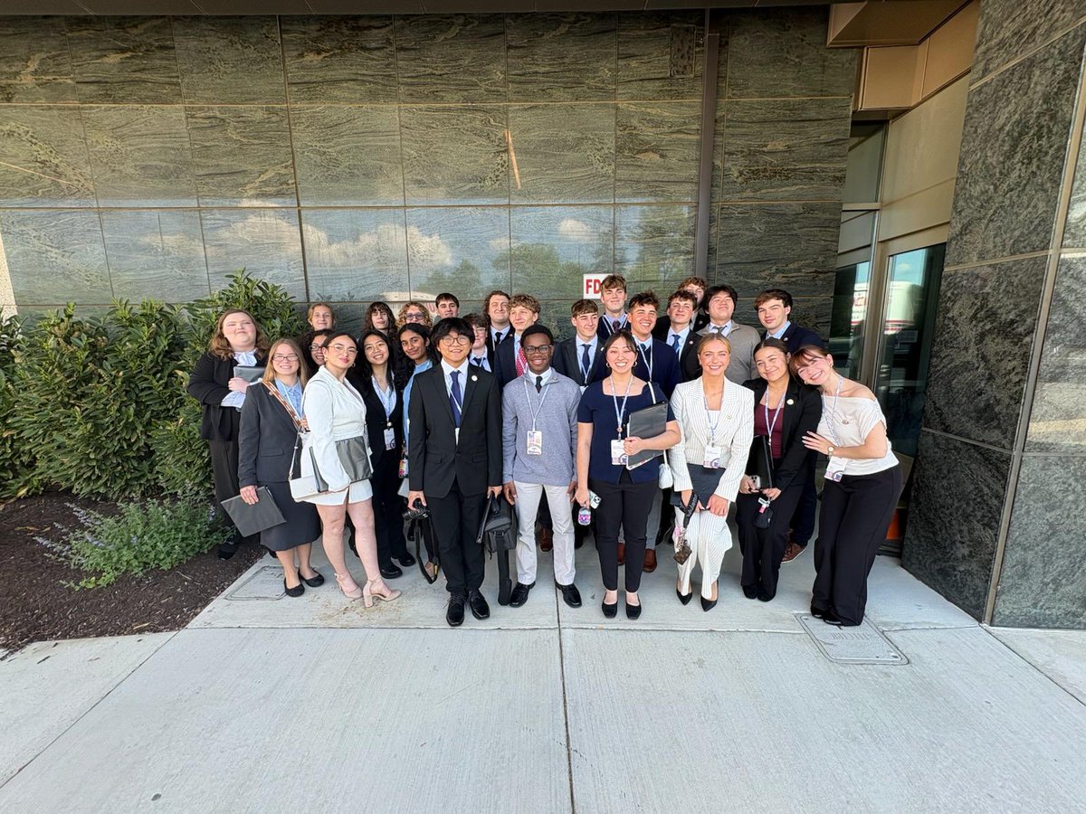 FHS264's tweet photo. Round 1 in the books at #WTPfinals @CivicEducation https://t.co/9mQz5cjRL3