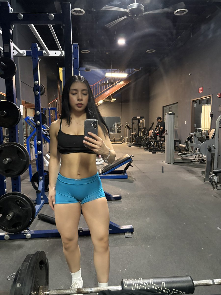 leslie★ tweet media