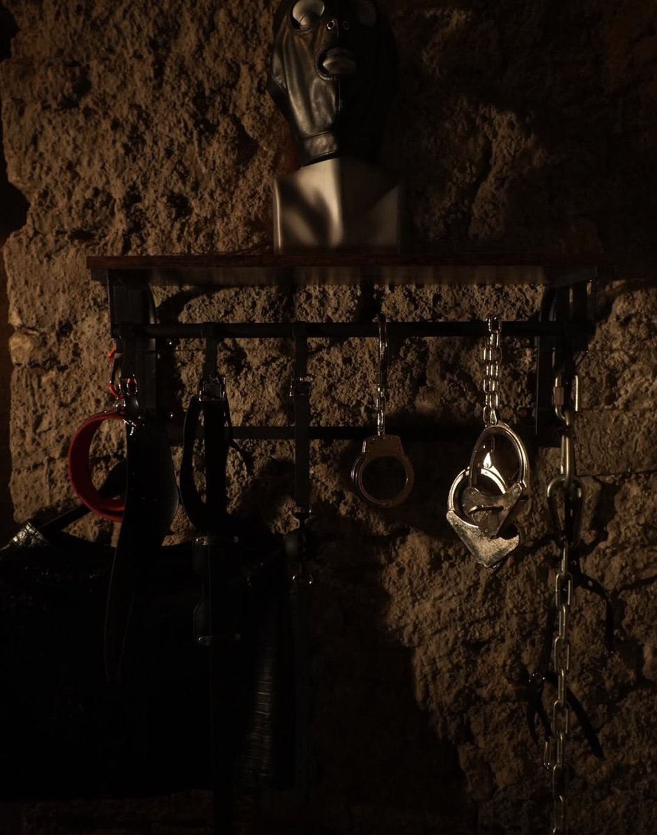 𝗇𝑖𝗇𝑎 tweet media