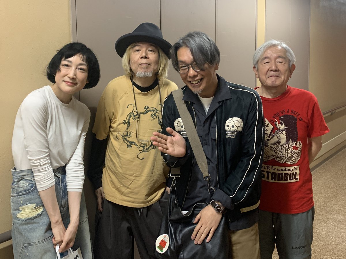 緒川さん超素敵だった。赤堀さんも慶一さんも最高だった。ケムリ研究室 no.5『サボテンの微笑み』を観にいったのです。KERAさん、なんであんな面白い本をポンポン書けるんだろう。あんな舞台を作りたい。面白かったよぉぉ。