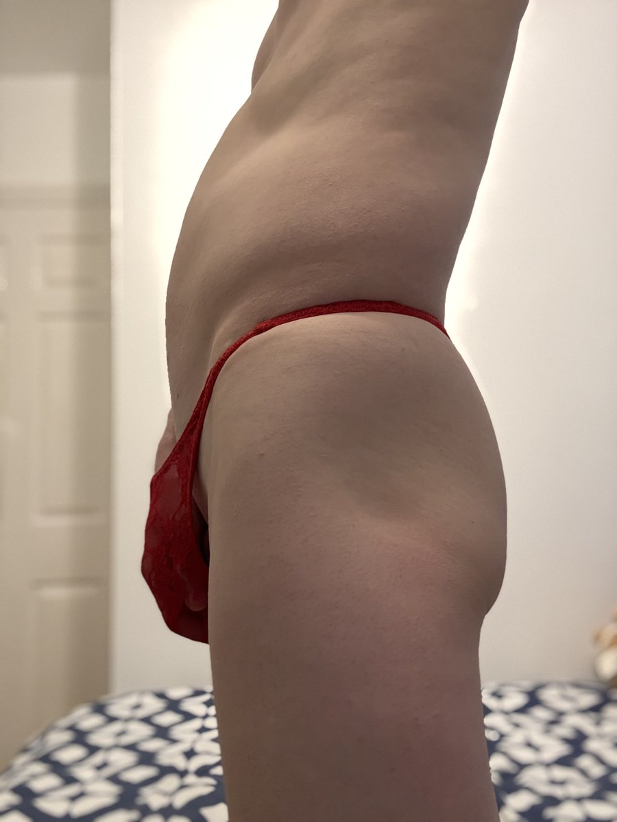 HSprakles's tweet photo. Check out Men’s Red Lace Thong 32” Waist https://t.co/7zTm1nEsu3 #eBay via
@eBay_UK #brandnew #handmade #luxury #mens #32inchwaist #lacethong #meninlingerie #lingerie #redlacethong #underwear #lace #gift #present #soft #fetish #wedding #engagement #birthday #StValentinesDay https://t.co/o22hZcZhTf
