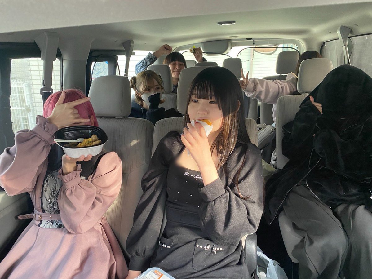 かがやきフェスに向け出陣します🚐✨
ゼロキョリハーツ初石川県です❣️
２日間とも応援よろしくお願いします❕全力のステージで応えます❕
#ゼロキョリハーツ