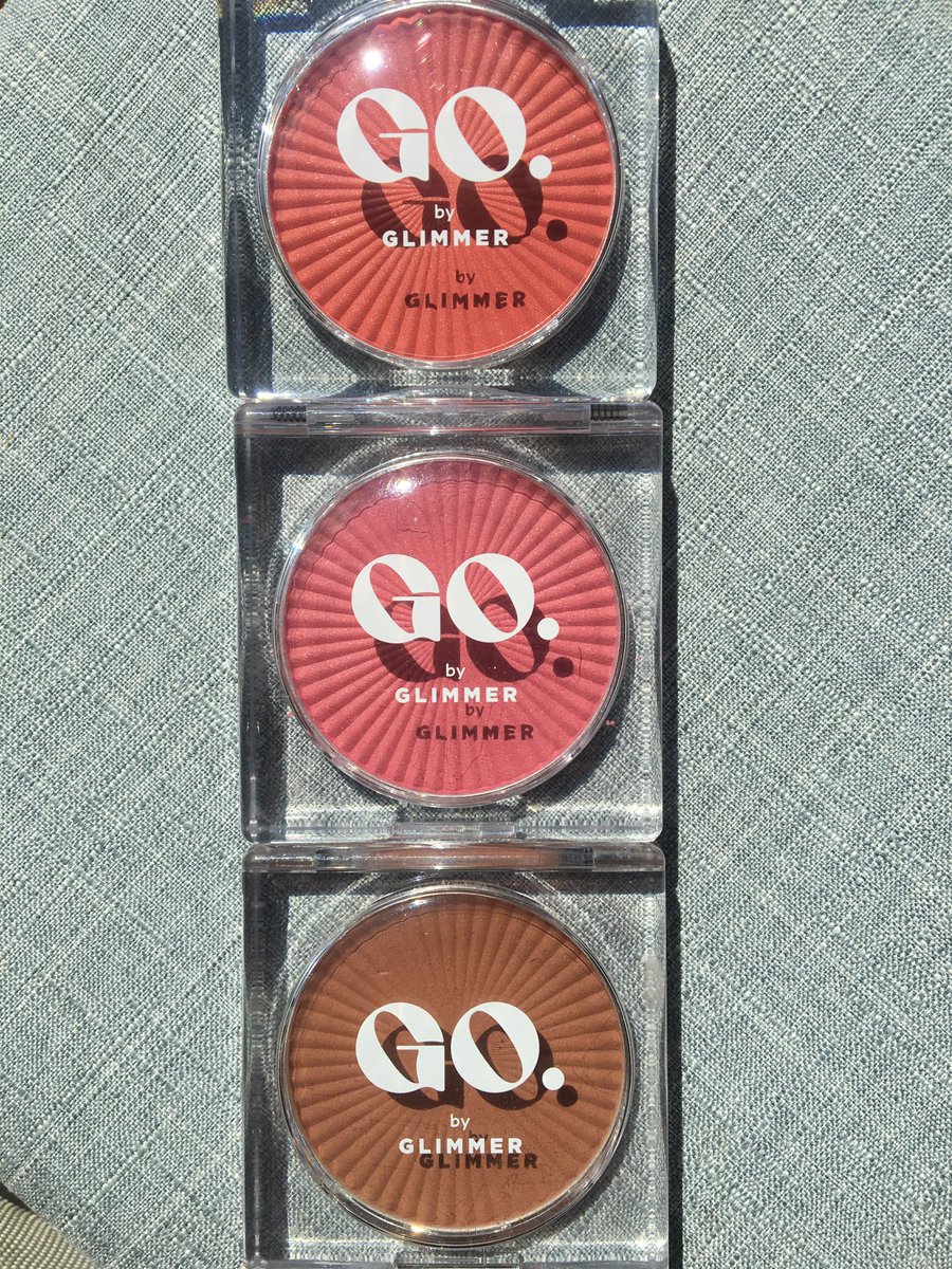 joylilacbeauty's tweet image. Okay everyone need your help!  Which one is more appealing to the eye - full sun or little shade?  #photography #photograph #lighting