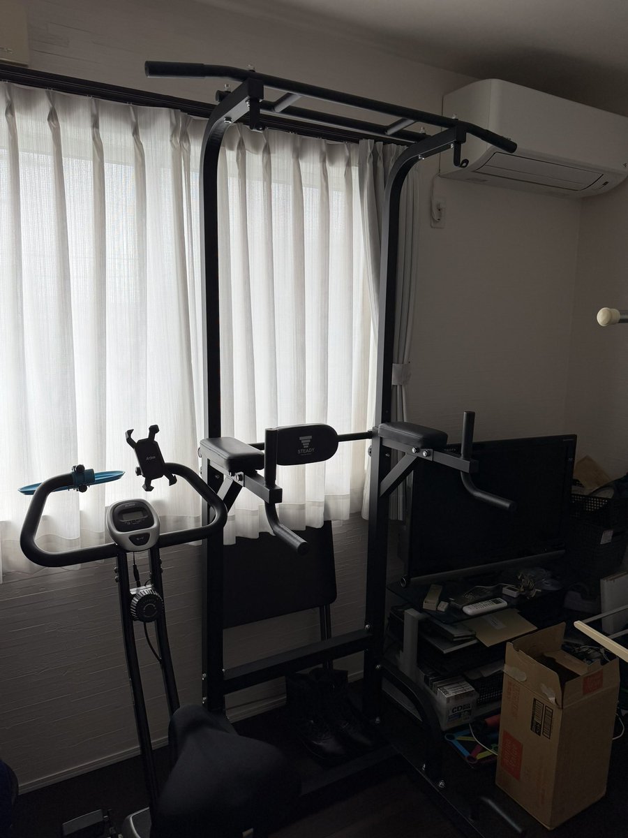 MasaniMasaaki's tweet image. 朝の筋トレ完了✅
それでは仕事行ってきまーすヽ(´∀｀≡´∀｀)ﾉ
#筋トレ #ウエイトトレーニング  #training #ダンベル #dumbbell 
#懸垂 #Pullup #Chinup