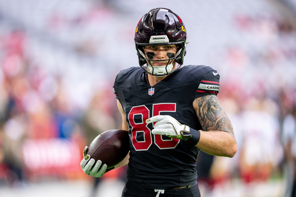 PFHOFAmbassador's tweet image. TREY MCBRIDE, @AZCardinals TE
In 2025, for the 2nd consecutive season, McBride, led all @NFL receivers with receptions on 'Corner Routes' - 2025 stat line : 10 for 164 yards, 3 TDs + 0 Drops (Per @PFF) #BirdGang #Cards #Cardinals #Arizona #NFL #NFLDraft #NFLX #NFLNews #NFLTwitter