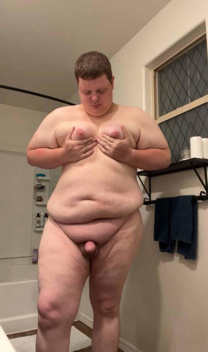 ericfall9090's tweet photo. Fat tits https://t.co/5MTmzuEEFO