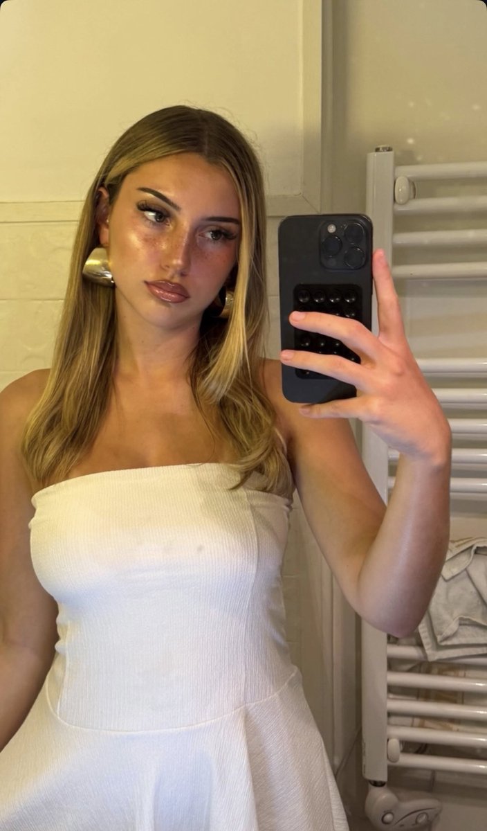 frenchceleb tweet media