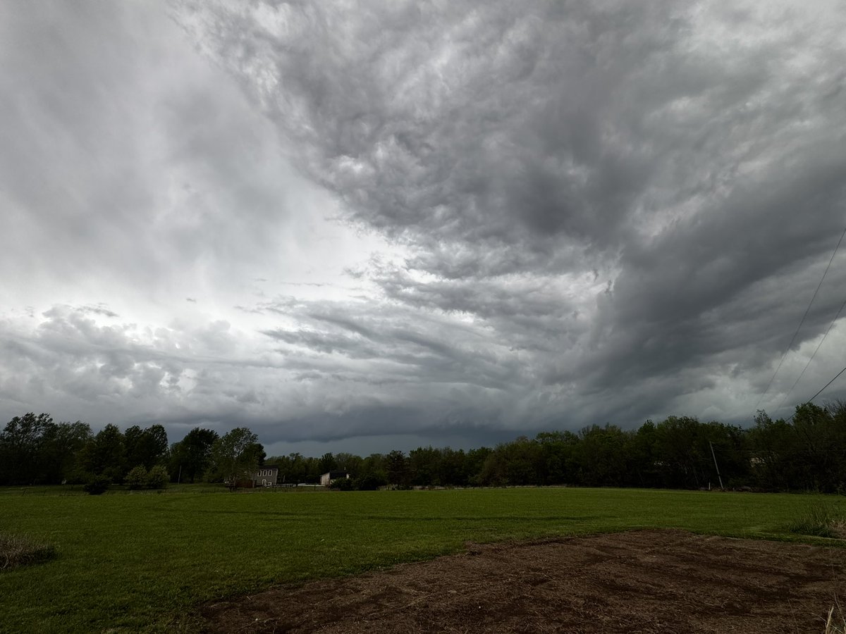PeopleofCowtown's tweet photo. Tornado warning Cass County now. https://t.co/XHEFBFQPEs
