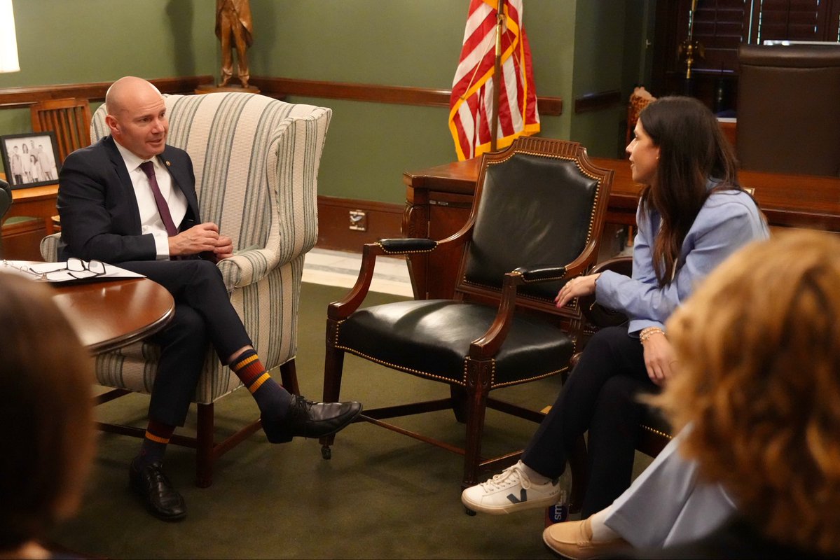 Mike Lee tweet media