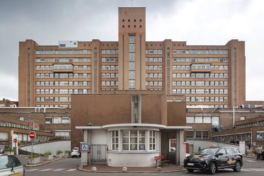 Fdesouche.com est une revue de presse tweet media