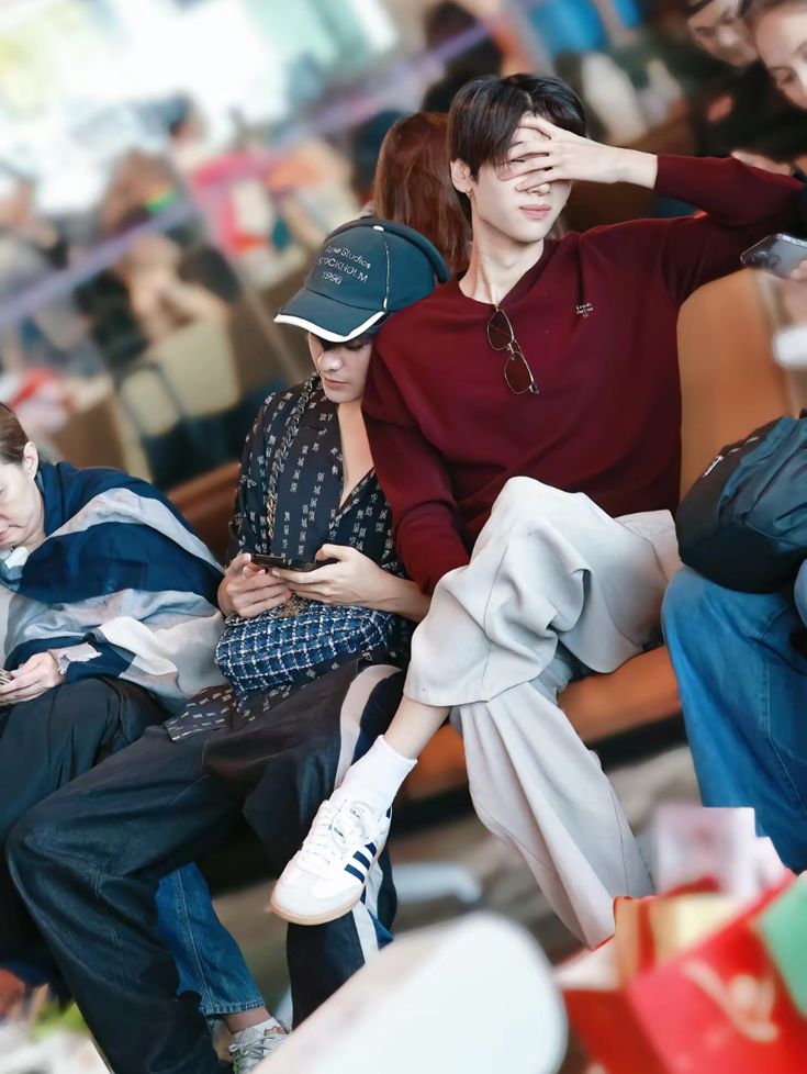 phyo phyo tweet media