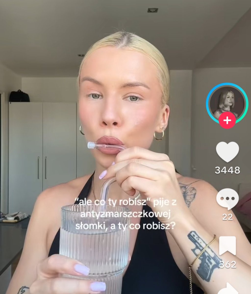 vivienne ⚢ tweet media