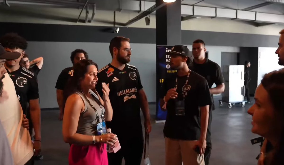 CS ao contrário tweet media