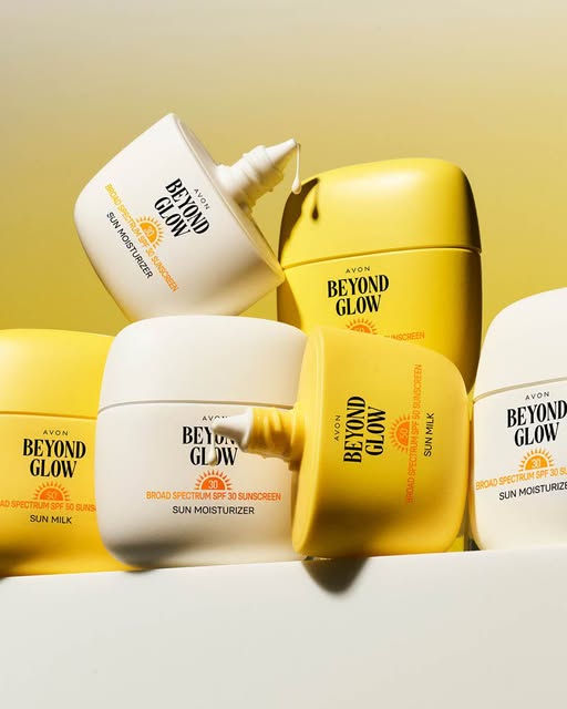 joylilacbeauty's tweet image. Definitely had my Beyond Glow sunscreen on this morning for my walk! #spf #broadspectrum #50 #30 #sunscreen #skincancerprevention 
Shop it here: youravon.com/jsmith9525