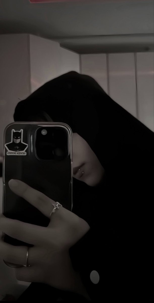 ٠ tweet media