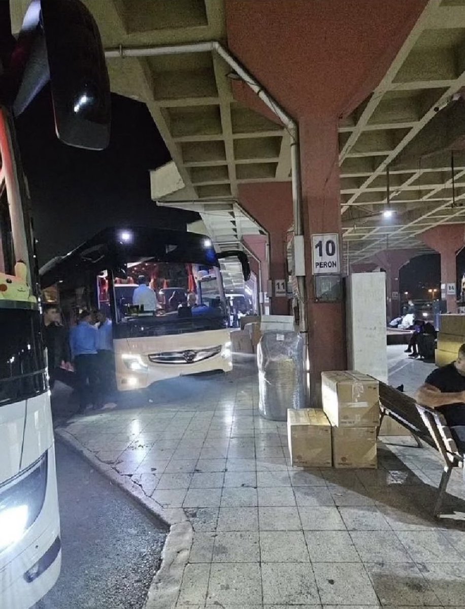 CrimsonVibe tweet media