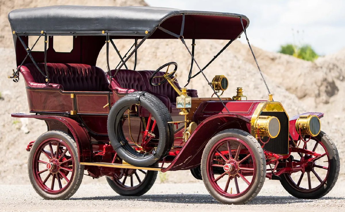 UltimativCars's tweet photo. #Everitt was #Wayne (1902-08) &amp; "Everitt"-carmaker (09-12).
-
After Everitt &amp; #Metzger left EMF, both started #EverittMetzger in '09 to rename it "Flanders" in '12.
-
#Flanders continued EMF alone, while starting his own Flanders brand in '12 as well.
=
all went bankrupt in 1913! https://t.co/9Bww29oDbY