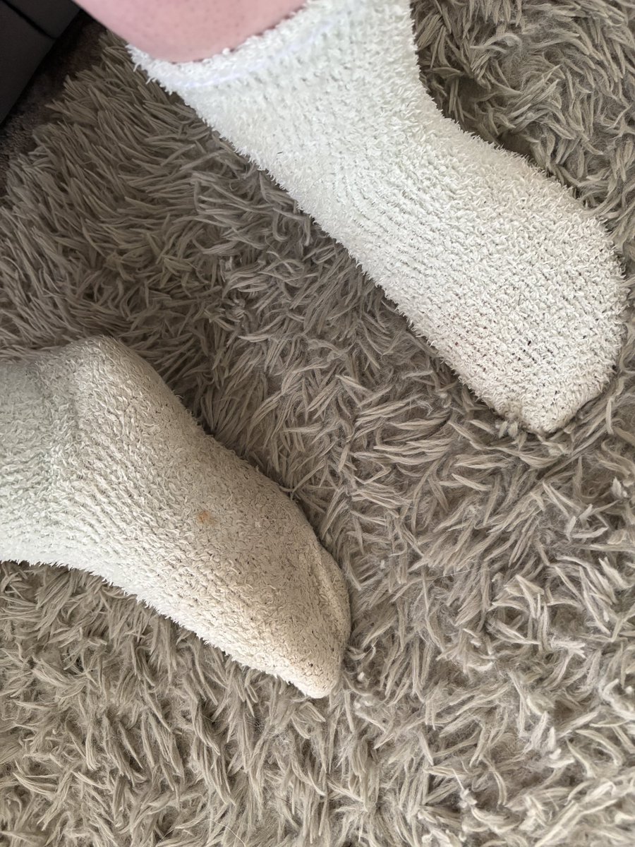 LexiRaeUK's tweet image. Filthy just how you like it…. Am I right? 

#feet #socks #footfetish