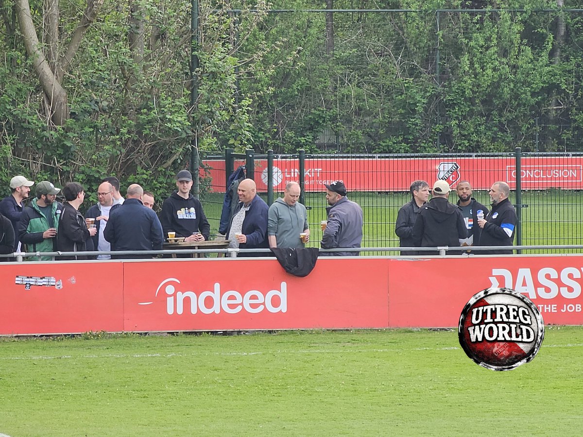 utregworld's tweet photo. #awaydays #FCEindhoven #jutFCE https://t.co/C3R7iywWJ2