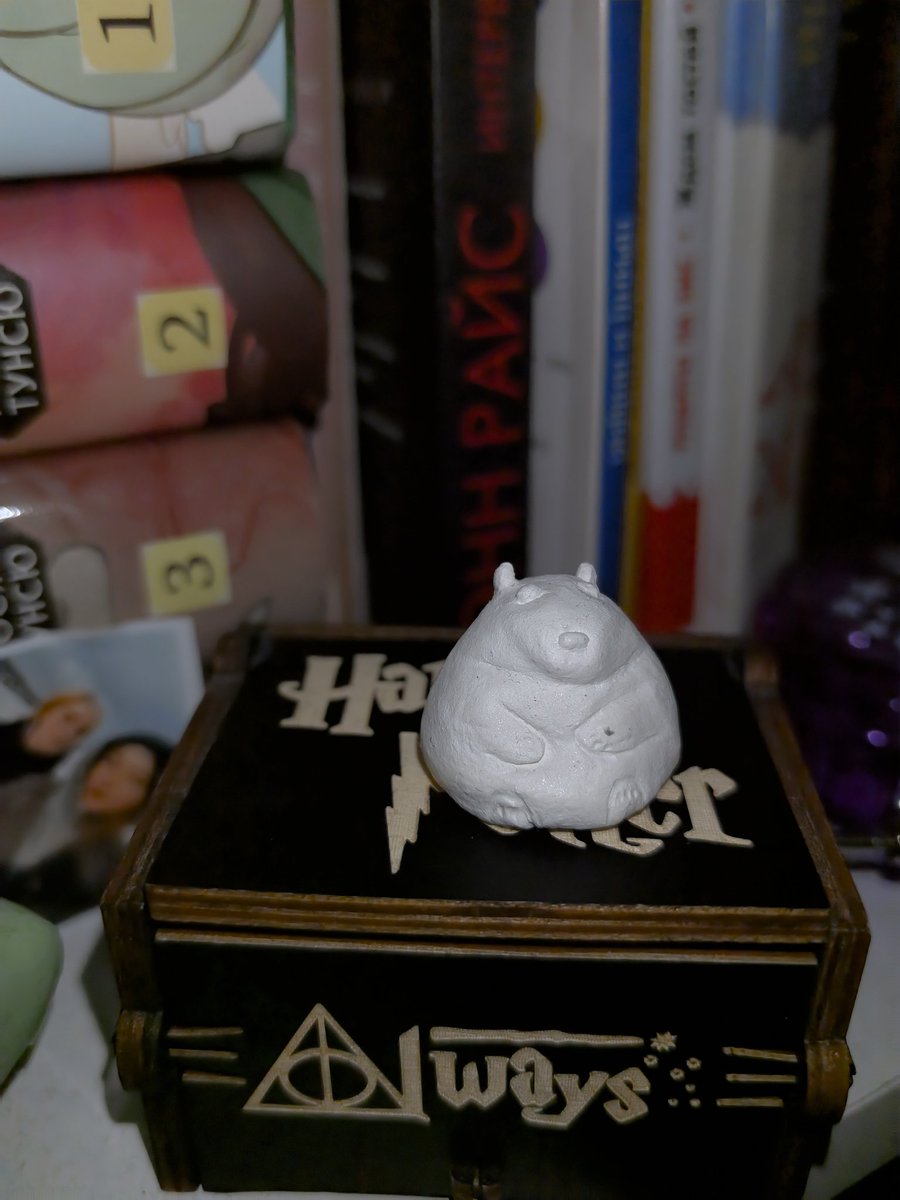 lovedumplingsss's tweet photo. Ещё вот такого придурка 🥺 https://t.co/wyFebUwSpT