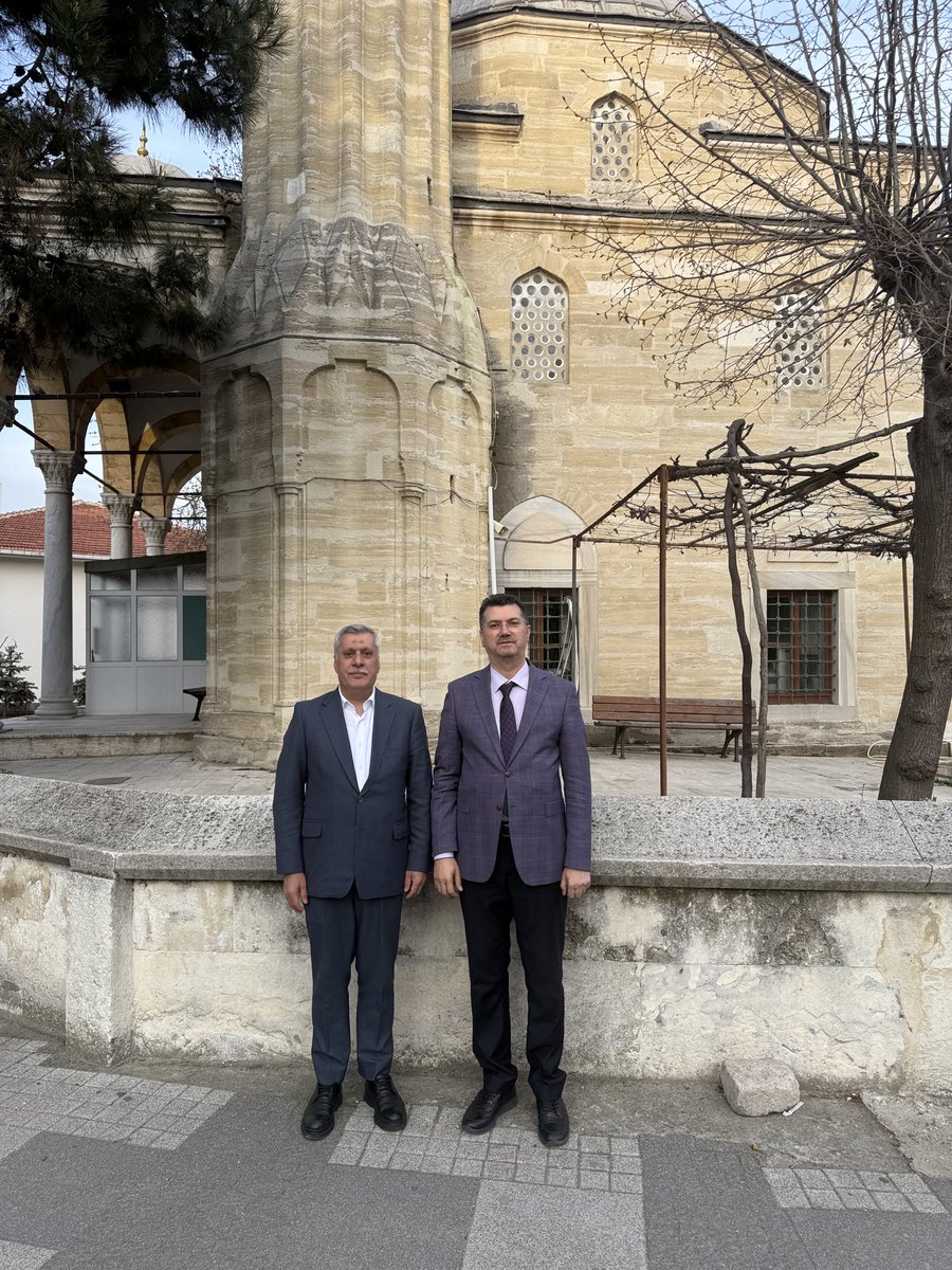 Dünya çok küçük. 

Sayın genel müdür yardımcımız ile malkara ilçemizde karşılaştık.