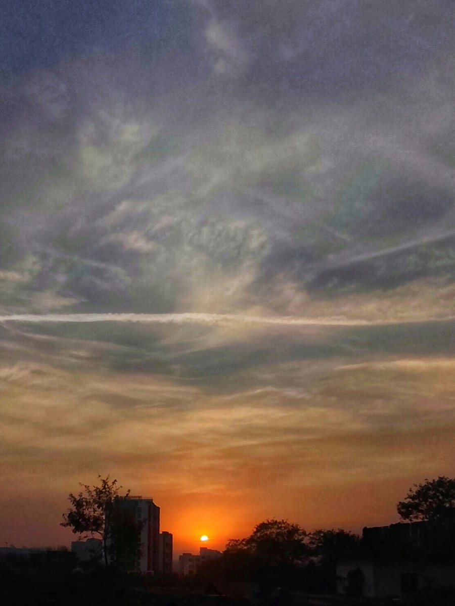 poornanand_8778's tweet image. Things will not always go as planned but even the unplanned can be beautiful.

#sunsetlovers #sunset #pune #beingpunekar