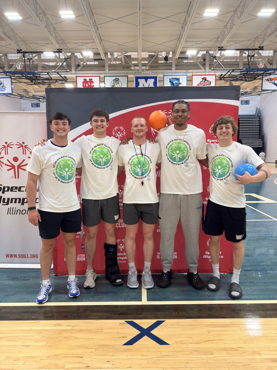 millikinmbb's tweet photo. We had a great time with @SO_Illinois today! 

Thankful to share our morning with some amazing athletes!
 
#d3hoops #getBetter https://t.co/PoLdnZ8rZG
