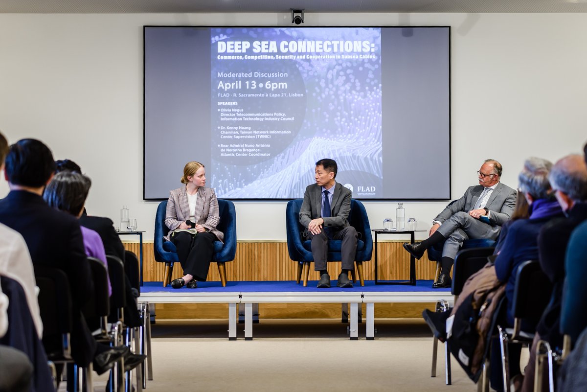 ITI_TechTweets's tweet image. 📍Lisbon, Portugal 🇵🇹

ITI’s Olivia Negus joined @StateDept, @USEmbPortugal &amp;amp; partners in Lisbon to discuss subsea cables—the infrastructure carrying 95%+ of global #data. 
 
Strong #policy frameworks are key to securing this critical backbone and advancing global connectivity.