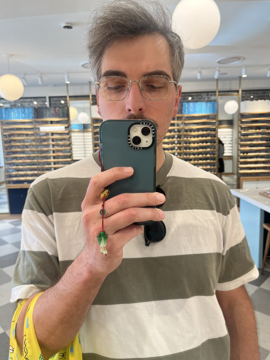 travis👍 tweet media