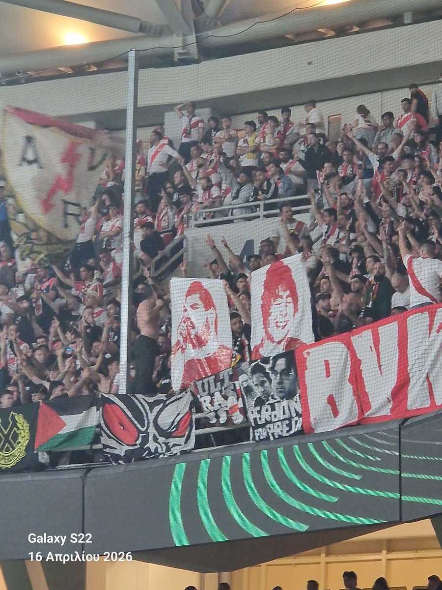 ΔΥΟ ΠΑΝΟ ΠΟΥ ΑΝΕΒΑΣΑΝ ΟΙ BUKANEROS ΟΠΑΔΟΙ ΤΗΣ RAYO VALLECANO ΣΤΗΝ ΜΝΗΜΗ ΤΩΝ ΠΑΥΛΟΥ ΦΥΣΣΑ ΚΑΙ ΑΛΕΞΗ ΓΡΗΓΟΡΟΠΟΥΛΟΥ!
ΜΕ ΤΗΝ ΣΩΣΤΗ ΠΛΕΥΡΑ ΤΗΣ ΙΣΤΟΡΙΑΣ ΟΙ BUKANEROS!