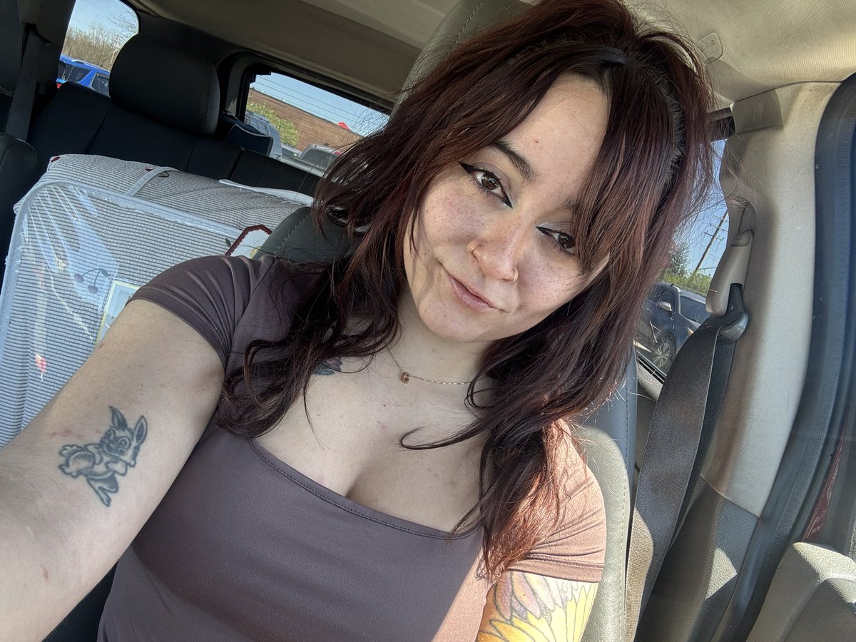 just a girl tweet media