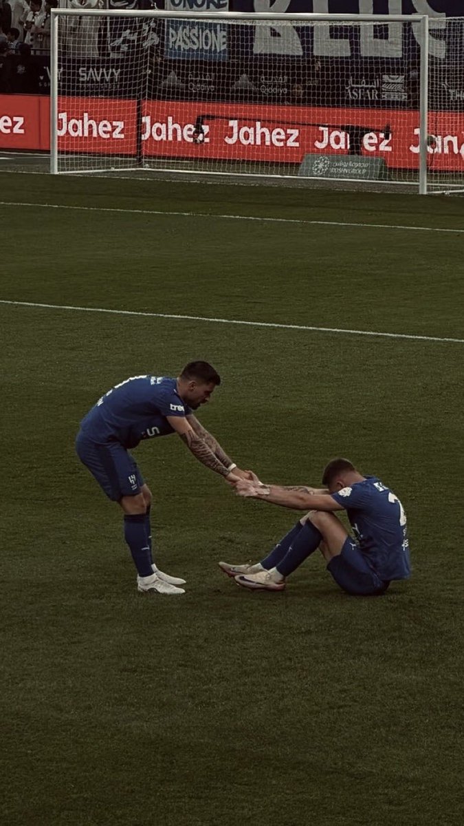 صـالـح tweet media