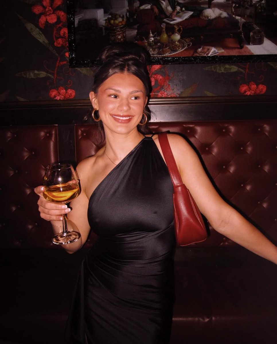 The Righteous Room tweet media