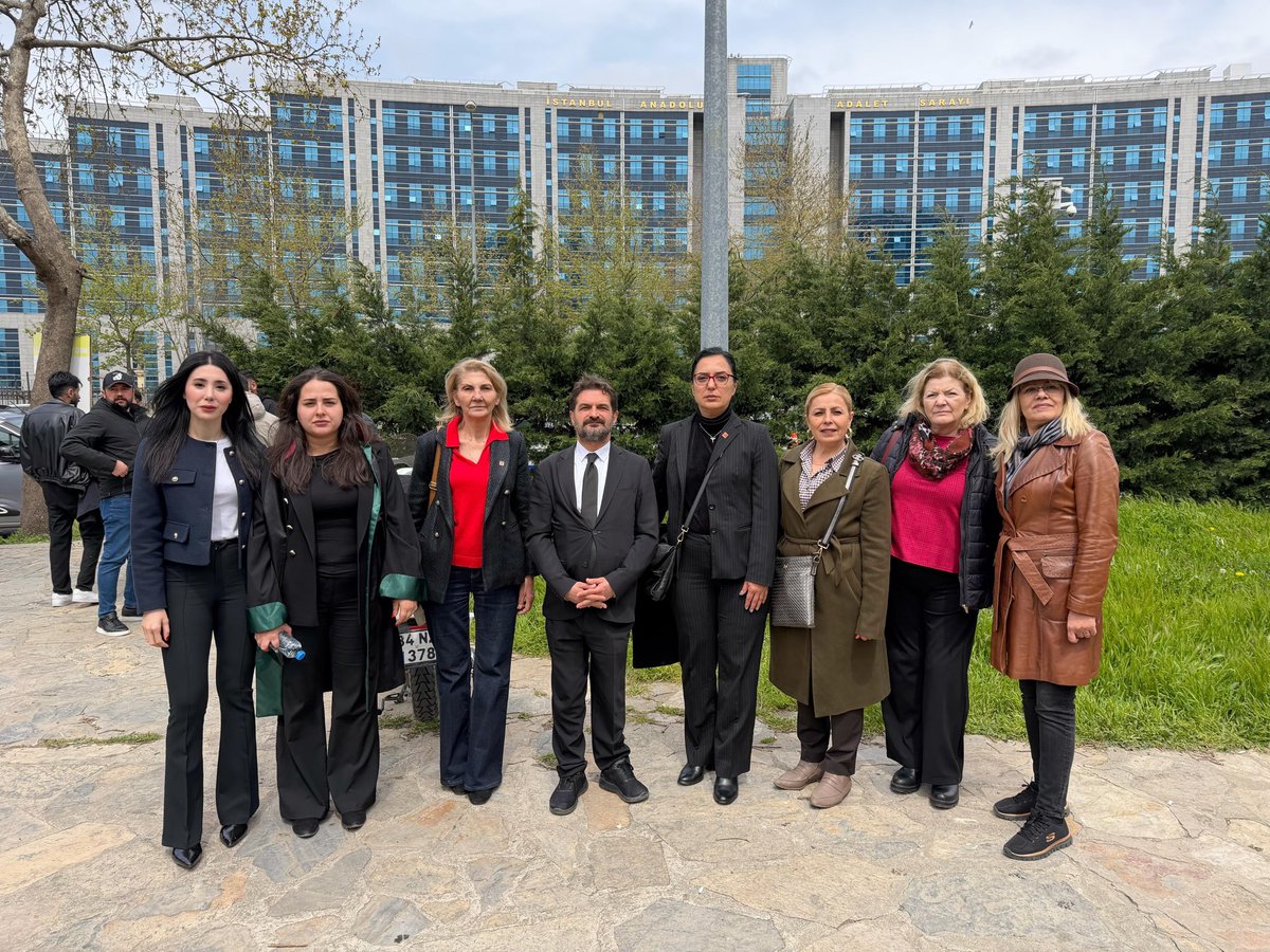HukukCHP's tweet photo. Işıl Öykü Dinç davasının 3. duruşması için Anadolu Adliyesi’ndeydik.

Cezasızlık pratiklerinin önüne geçmek için adalet mücadelemizi sürdüreceğiz. https://t.co/YU9iltg4wy