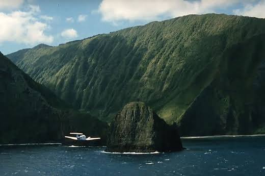 Delta | Velociraptor tweet media