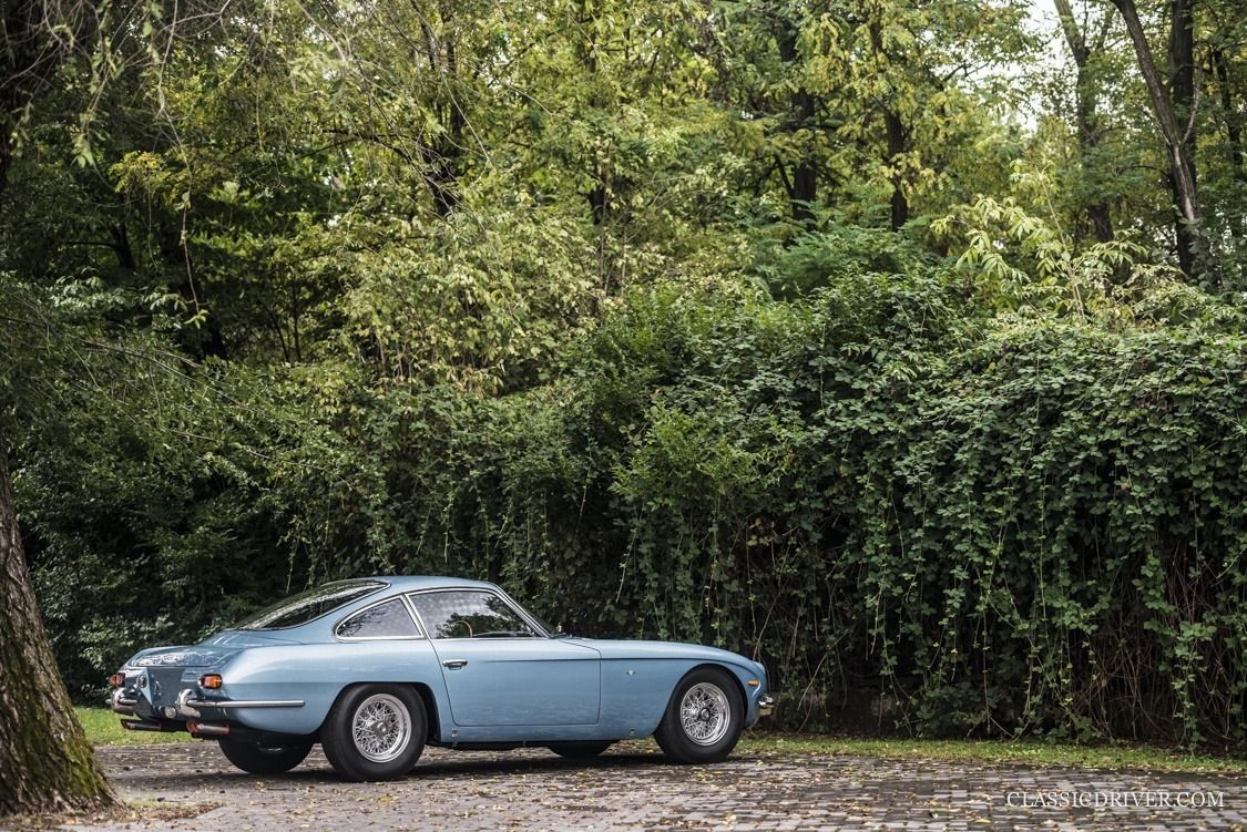 Retromania4ever's tweet image. ✅⬜🟥 1965 #Lamborghini 350 GT, built for Ferruccio Lamborghini himself.