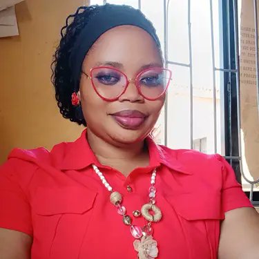 princess75648's tweet image. I’m Victoria Omolara Bassey.

A nurse who heals,
a creative who designs,
and a woman who brings ideas to life through food, art, and nature.

I don’t just create… I create with purpose 🤍✨

#PersonalBranding #CreativeJourney #HealthcareAndBeyond