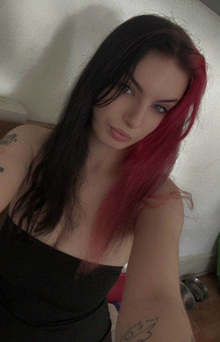 𝒯𝒽𝑒 𝒢𝑜𝒹𝒦𝒾𝓁𝓁𝑒𝓇🗡️🩸 tweet media