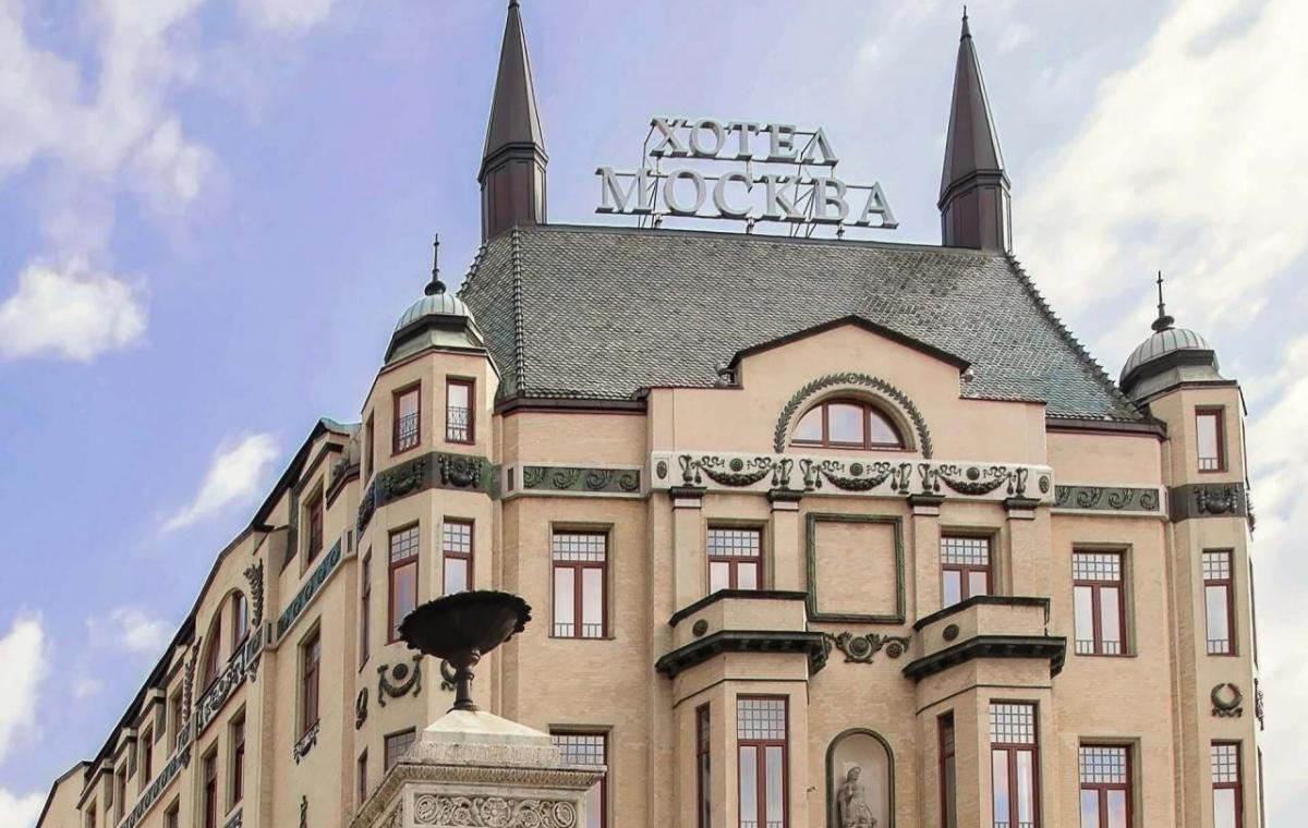 luxurygroup's tweet image. Hotel Moskva in Belgrade, Serbia. Historic and Iconic. Five-star luxury hotel with an ideal location, fine dining, an inviting pastry cafe, spa and wellness center and meeting and special event spaces. #belgradeserbia #beograd #besthotelsinbelgrade #belgradeluxuryhotels