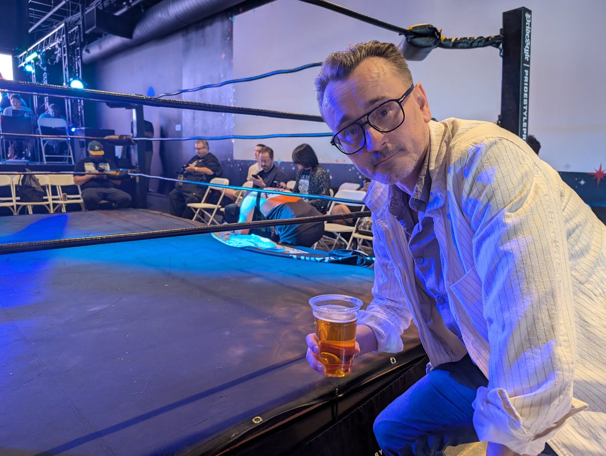 Wrestle Me tweet media