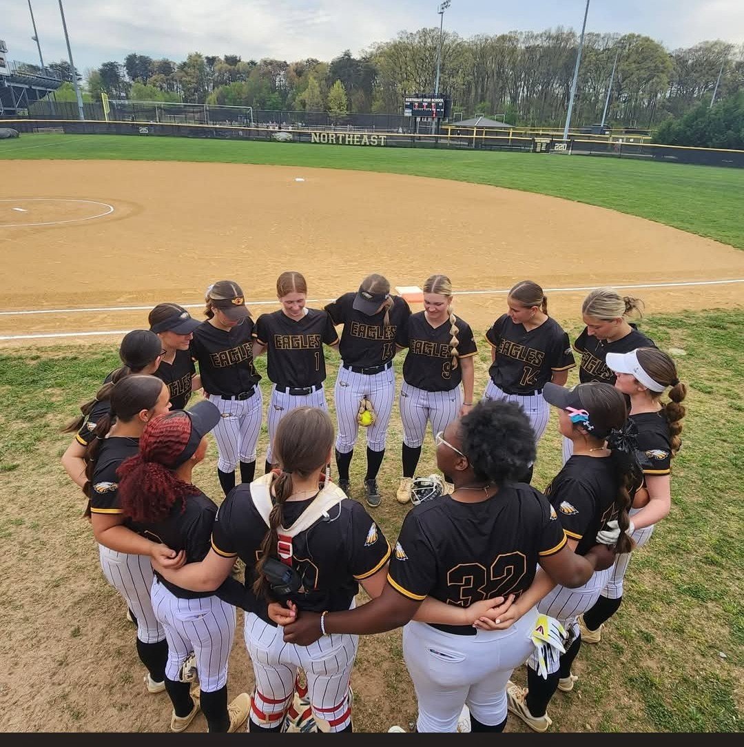 TMewshaw0911's tweet image. Tiffany Mewshaw, Class of 2028 Pasadena, Maryland
@TMewshaw0911

RHP /Infield Utility 
linktr.ee/tiffanymewshaw…
#gettingstronger #improving  #uncommitted #RHP #softballcollegebound #classof2028 #softball #girlpower 
@SoftballRecruit

@LegacyLegendsS1

@ExtraInningSB

@d1fastpitch1