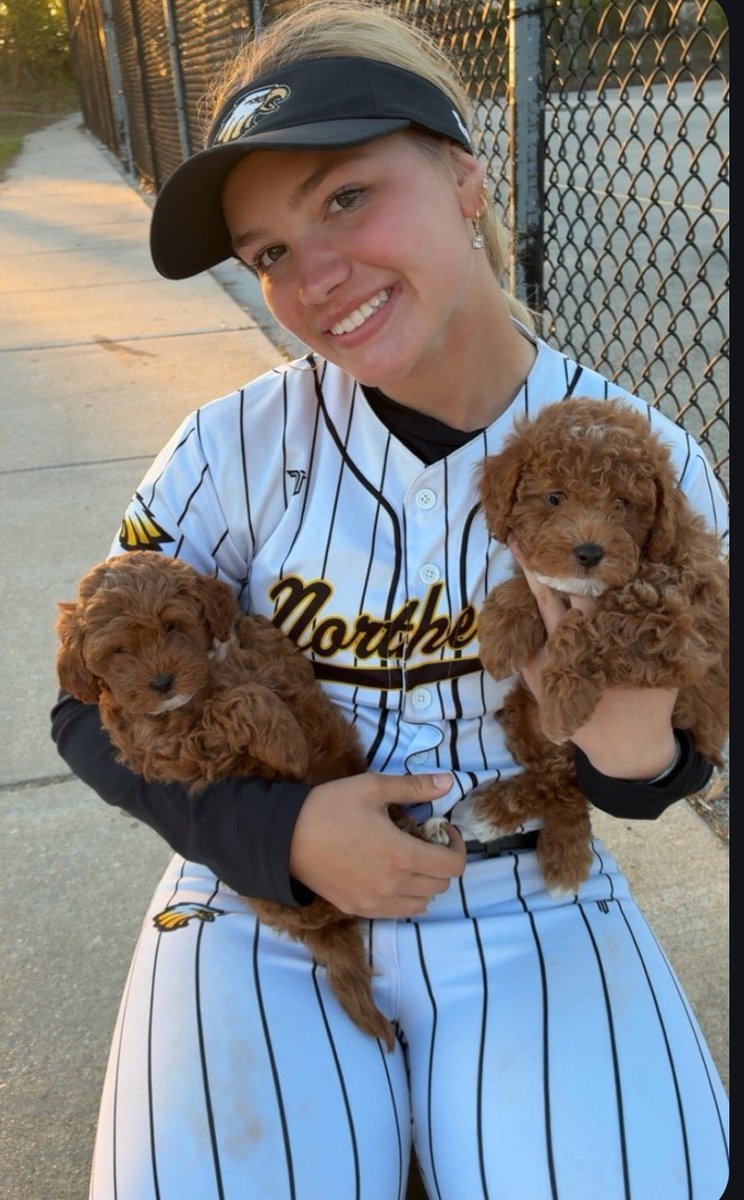 TMewshaw0911's tweet image. Tiffany Mewshaw, Class of 2028 Pasadena, Maryland
@TMewshaw0911

RHP /Infield Utility 
linktr.ee/tiffanymewshaw…
#gettingstronger #improving  #uncommitted #RHP #softballcollegebound #classof2028 #softball #girlpower 
@SoftballRecruit

@LegacyLegendsS1

@ExtraInningSB

@d1fastpitch1