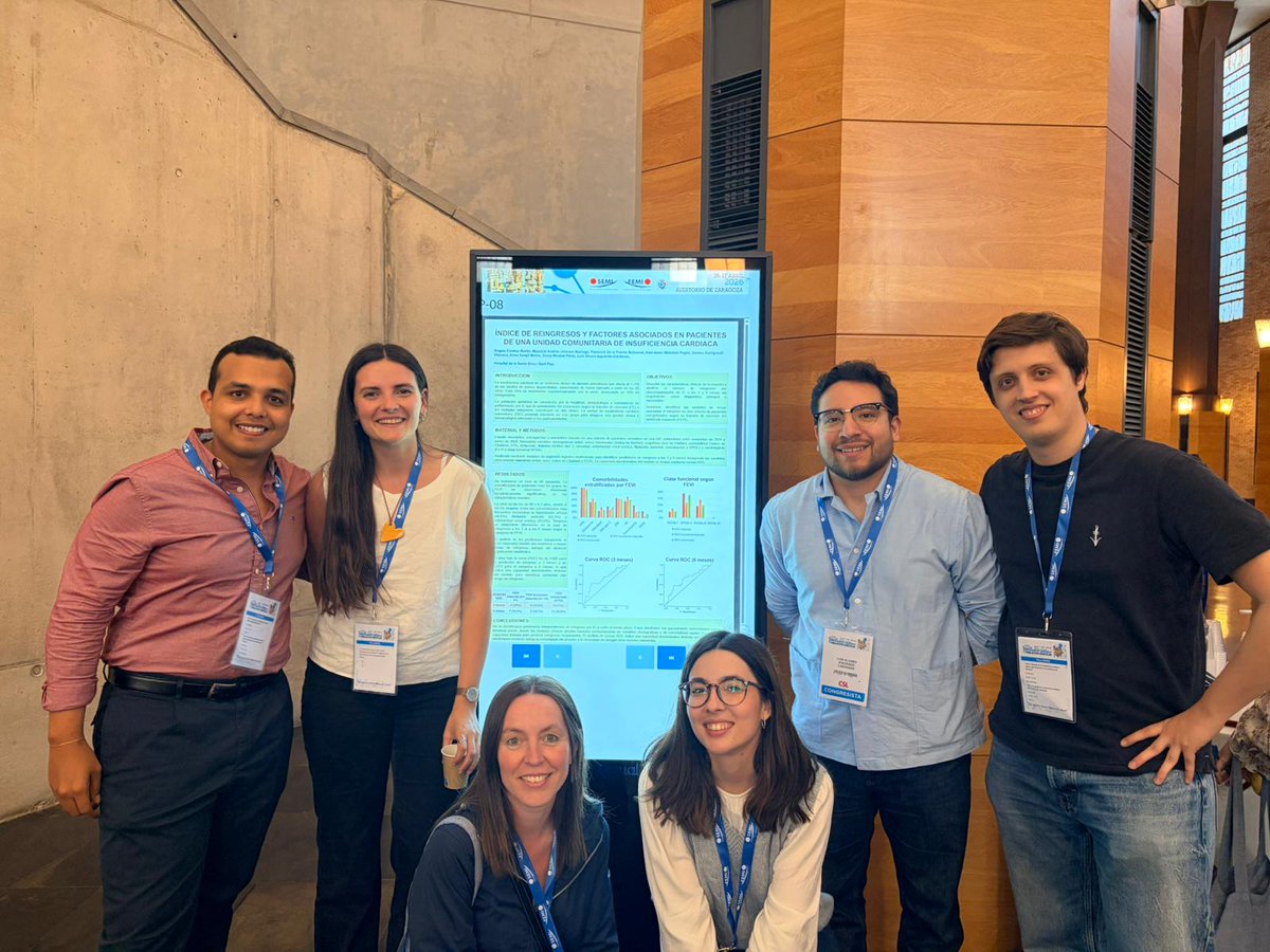 Interna_SantPau's tweet photo. Residents i adjunts de medicina interna han estat presents a la XXVIII Reunió de IC y FA del grup de treball de la SEMI, celebrat a Zaragoza els dies 16 i 17 abril @IcyfaSemi
@Sociedad_SEMI
@izq23 @AlanWaisman @MauJimenez26 @angela99cm @VGarrigasait ,Dra De La Fuente https://t.co/mMOsAX3ySP
