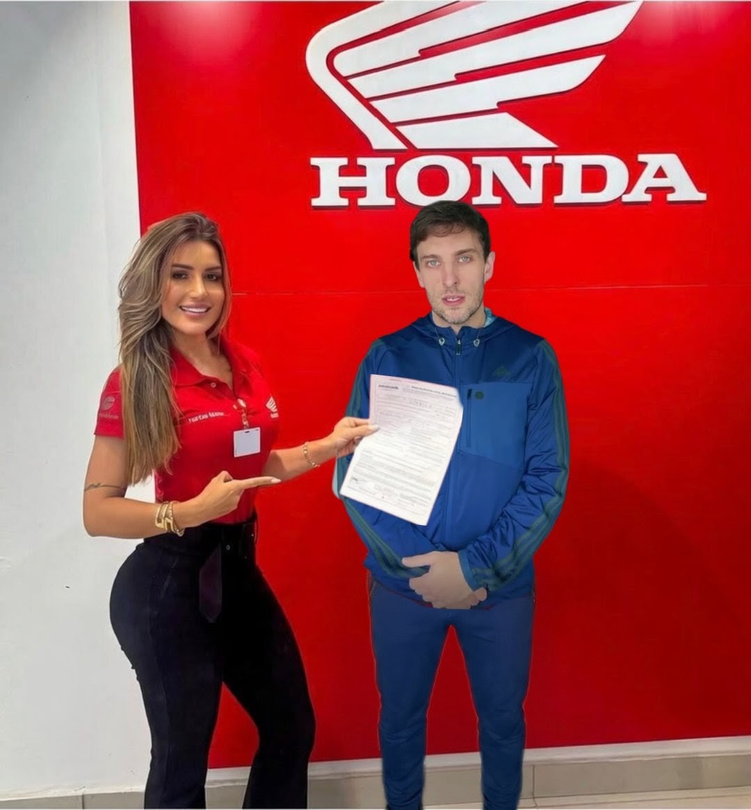 Não é o Léo Lins tweet media