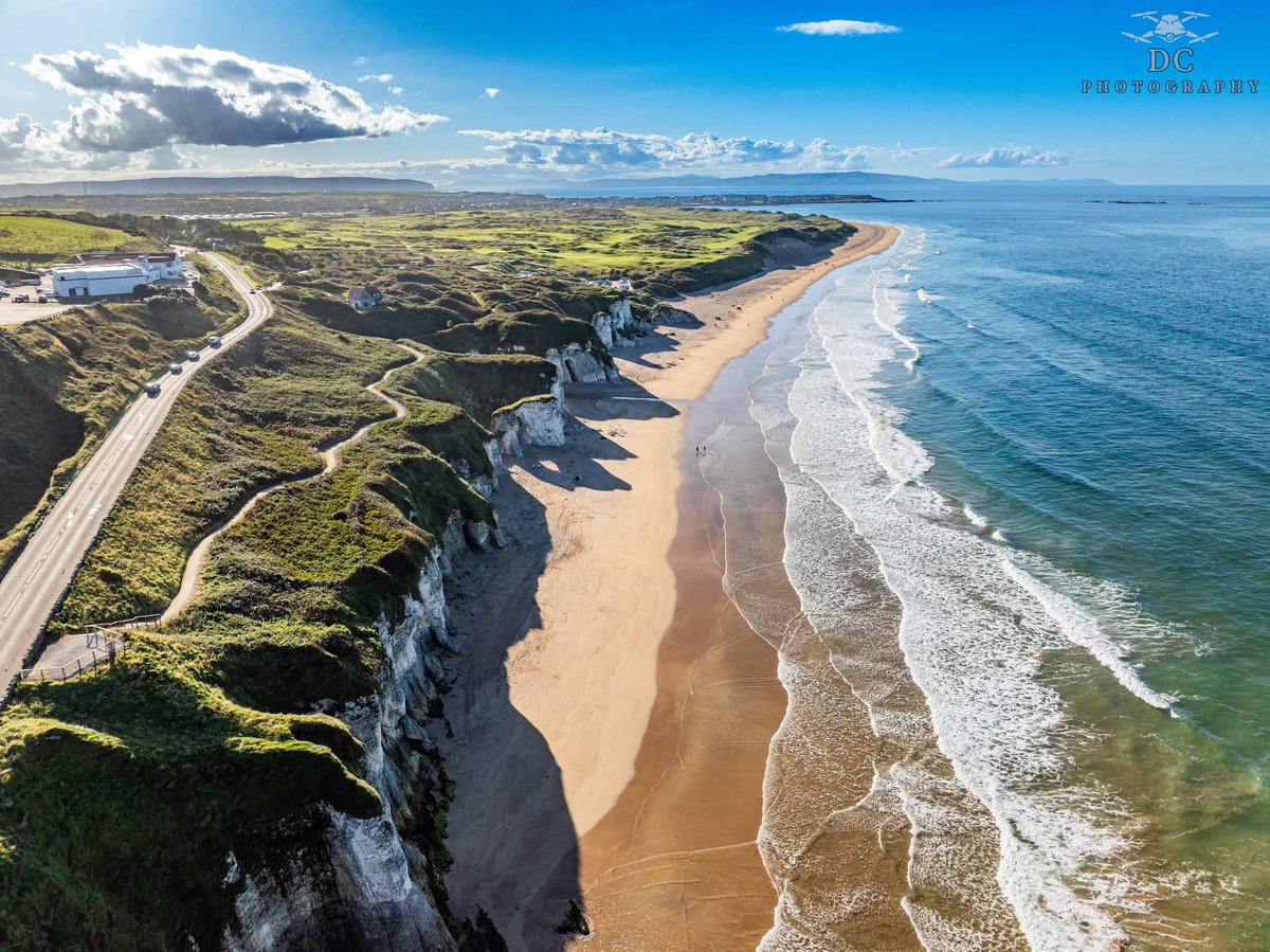 ThisIsIreland3's tweet image. Sunlit views over Whiterock Beach—golden sands, white surf &amp;amp; the coastline fading into endless blue skies 🏞️🏖️

📍Killiney, County Dublin ☘️

📸 DC photography

#Dublin #Ireland #Killiney  #Whiterockbeach